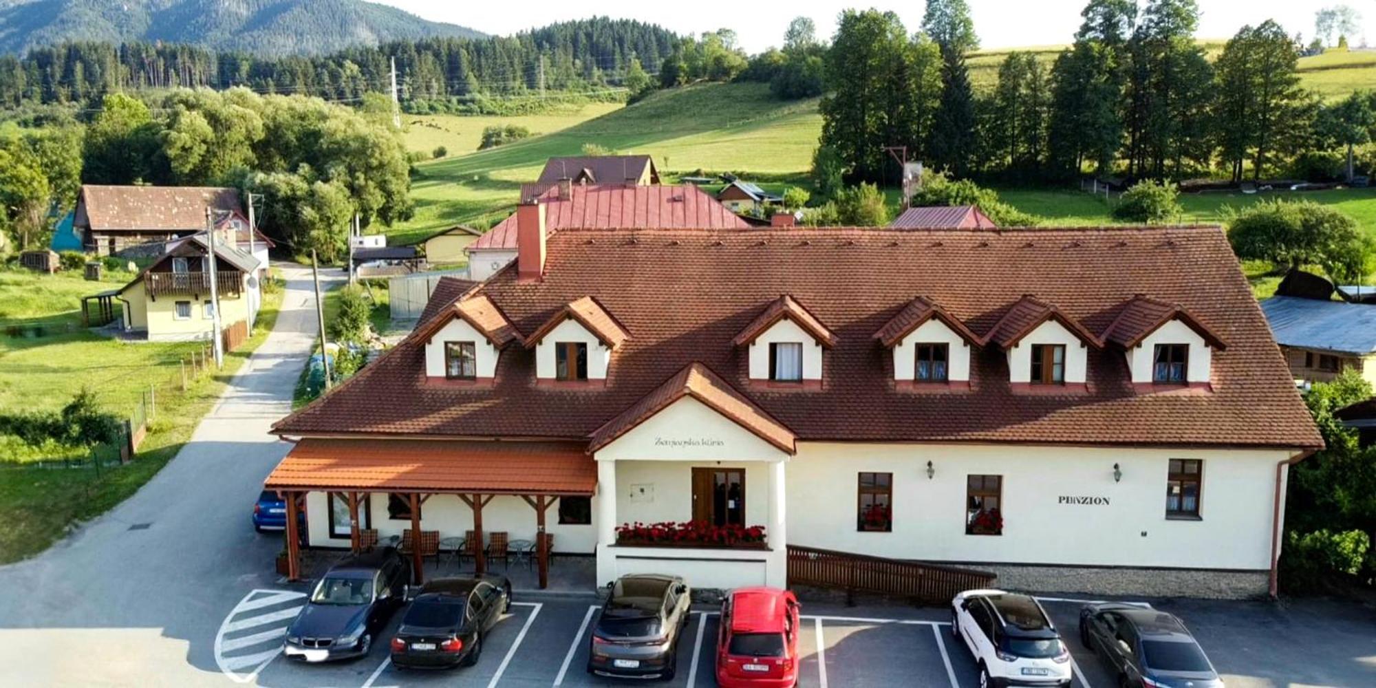 Penzion Zemianska Kuria Дольний Кубін Екстер'єр фото
